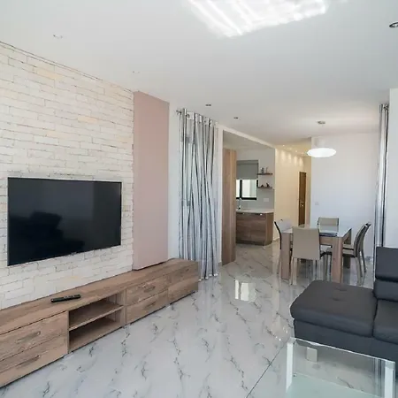 Diamonds Penthouse Apartman